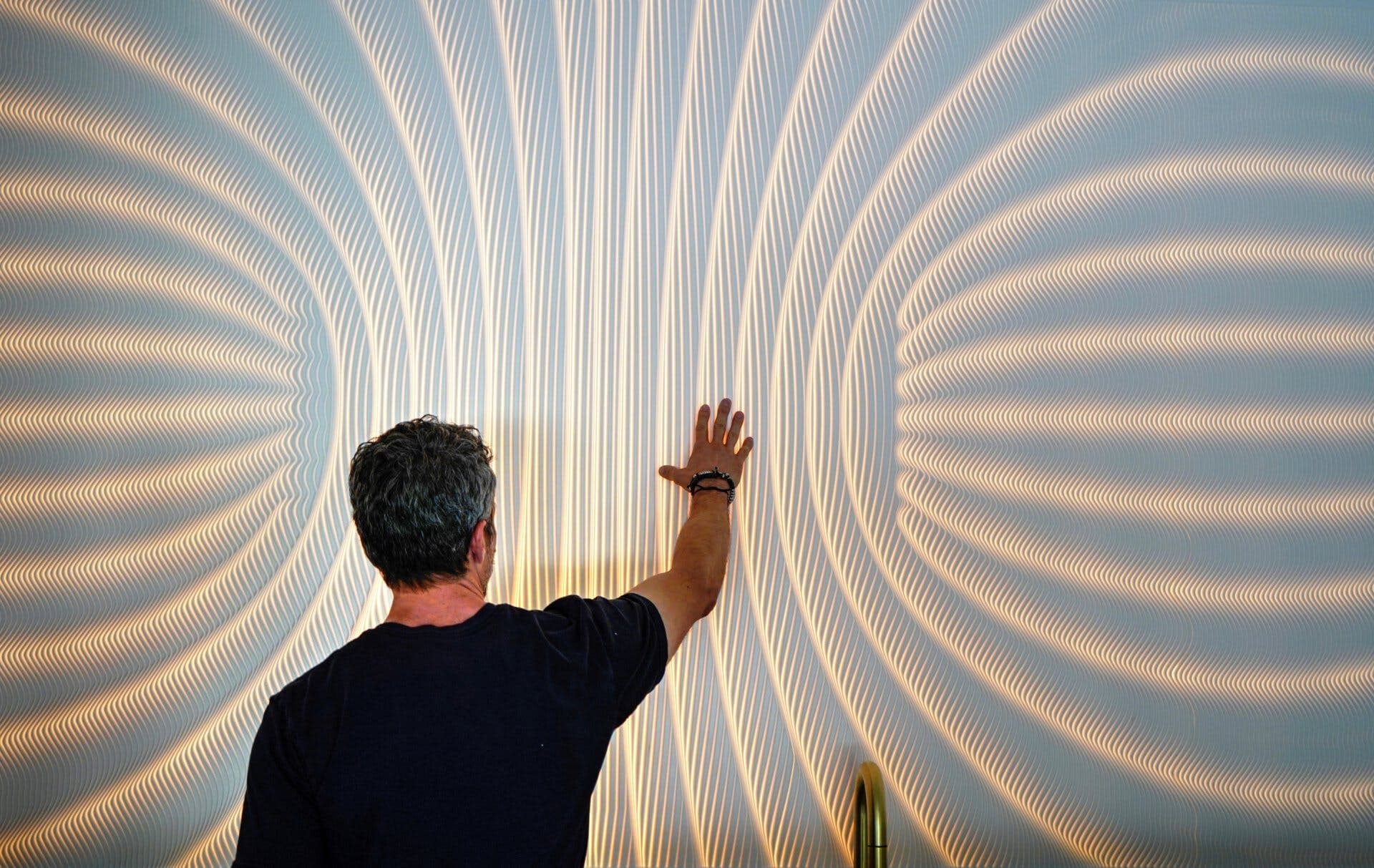 Matrix White Backlight Wall
